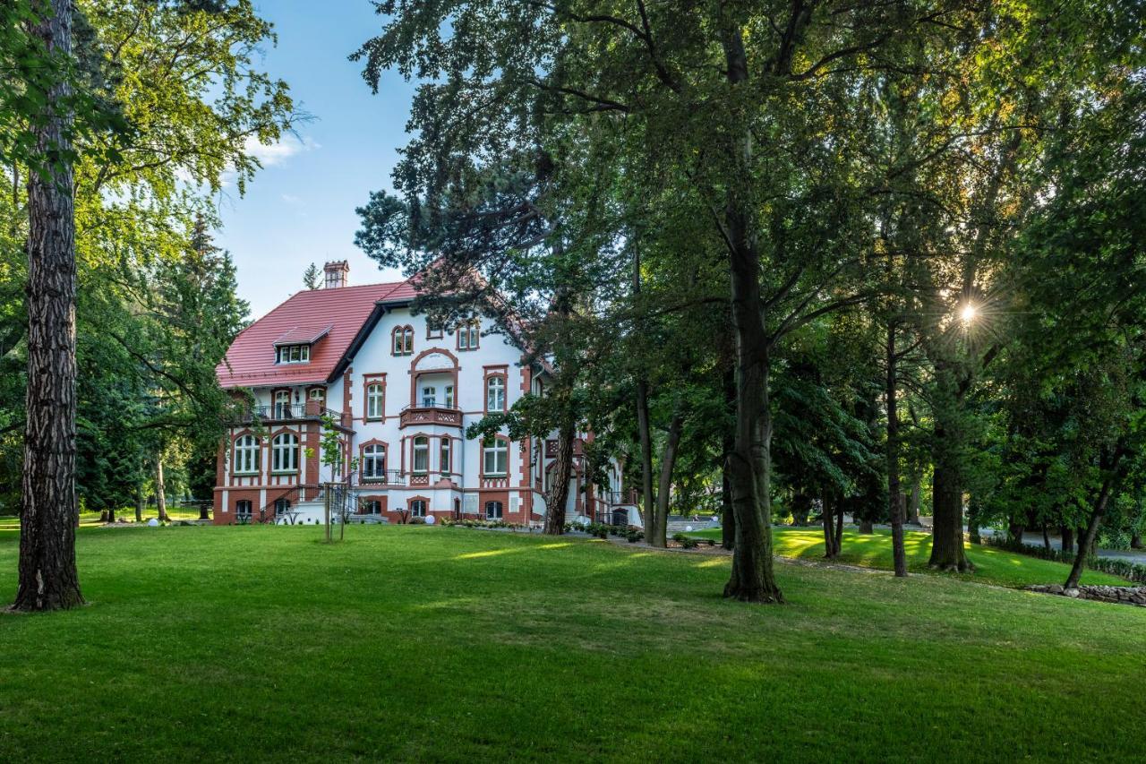 Hotel Villam Bielawa  Exterior photo